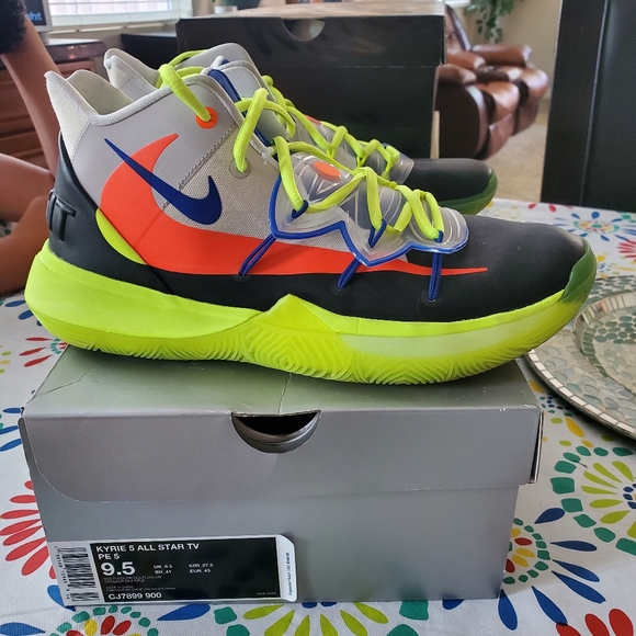 SEPATU NIKE KYRIE 5 SPONGEBOB PATRICK STAR PINK